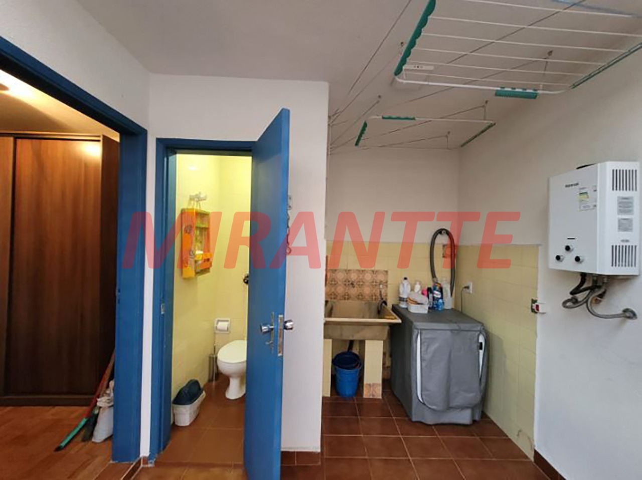 Sobrado de 172m² com 3 quartos em Santa Teresinha