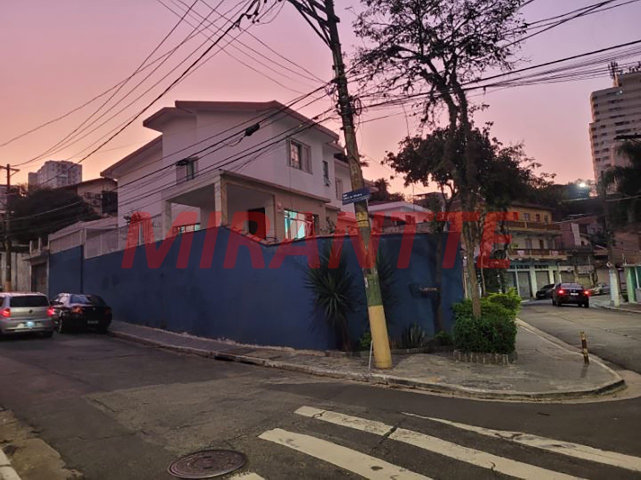 Sobrado de 172m² com 3 quartos em Santa Teresinha