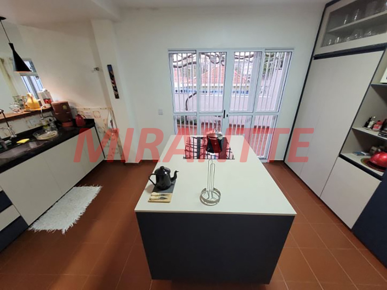 Sobrado de 172m² com 3 quartos em Santa Teresinha