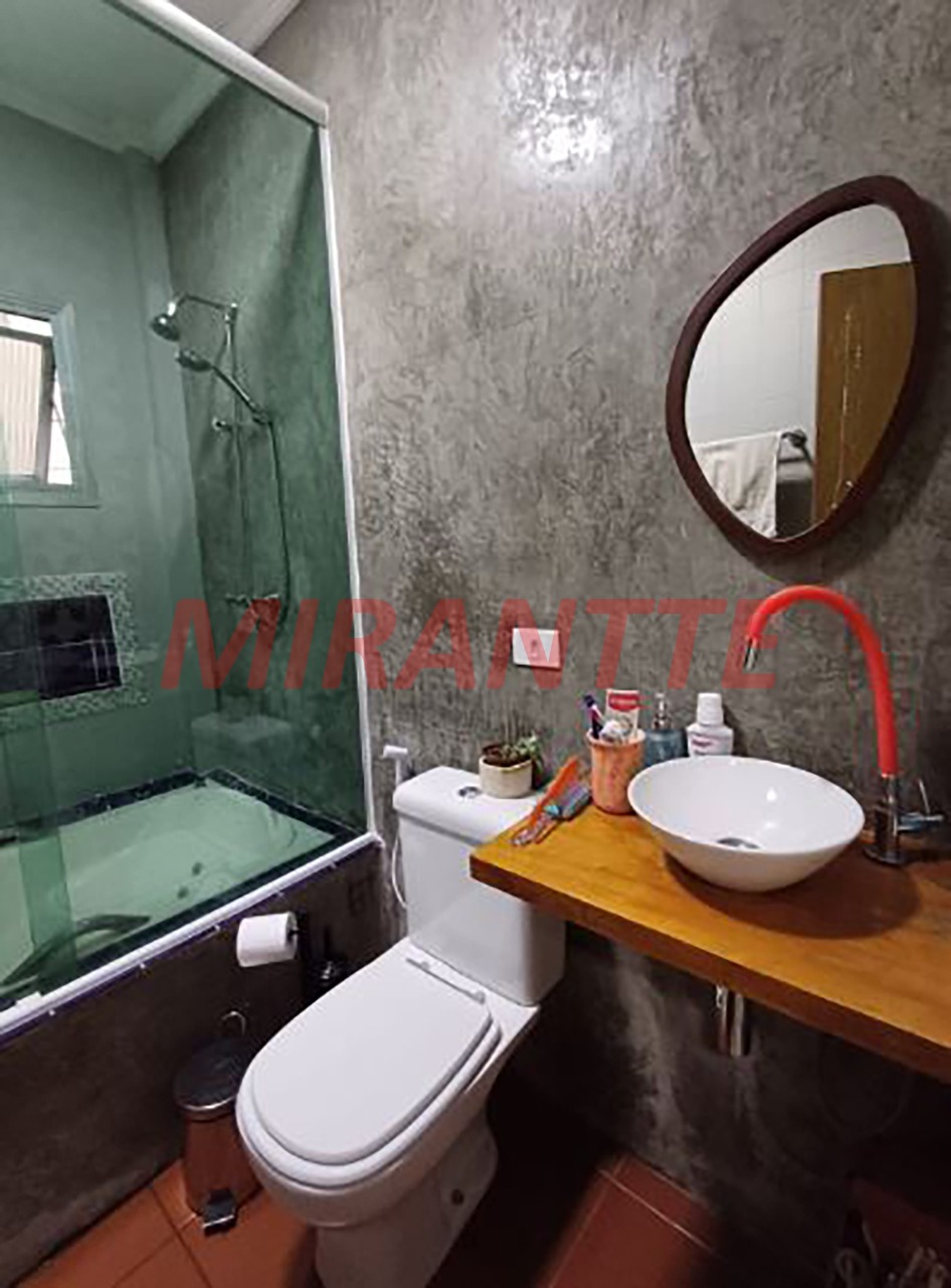 Sobrado de 172m² com 3 quartos em Santa Teresinha