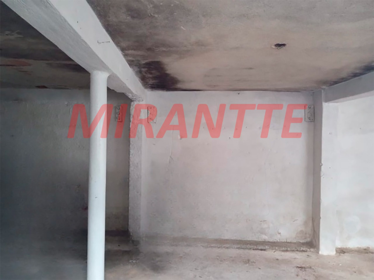 Casa terrea de 360m² com 2 quartos em Vila Mazzei