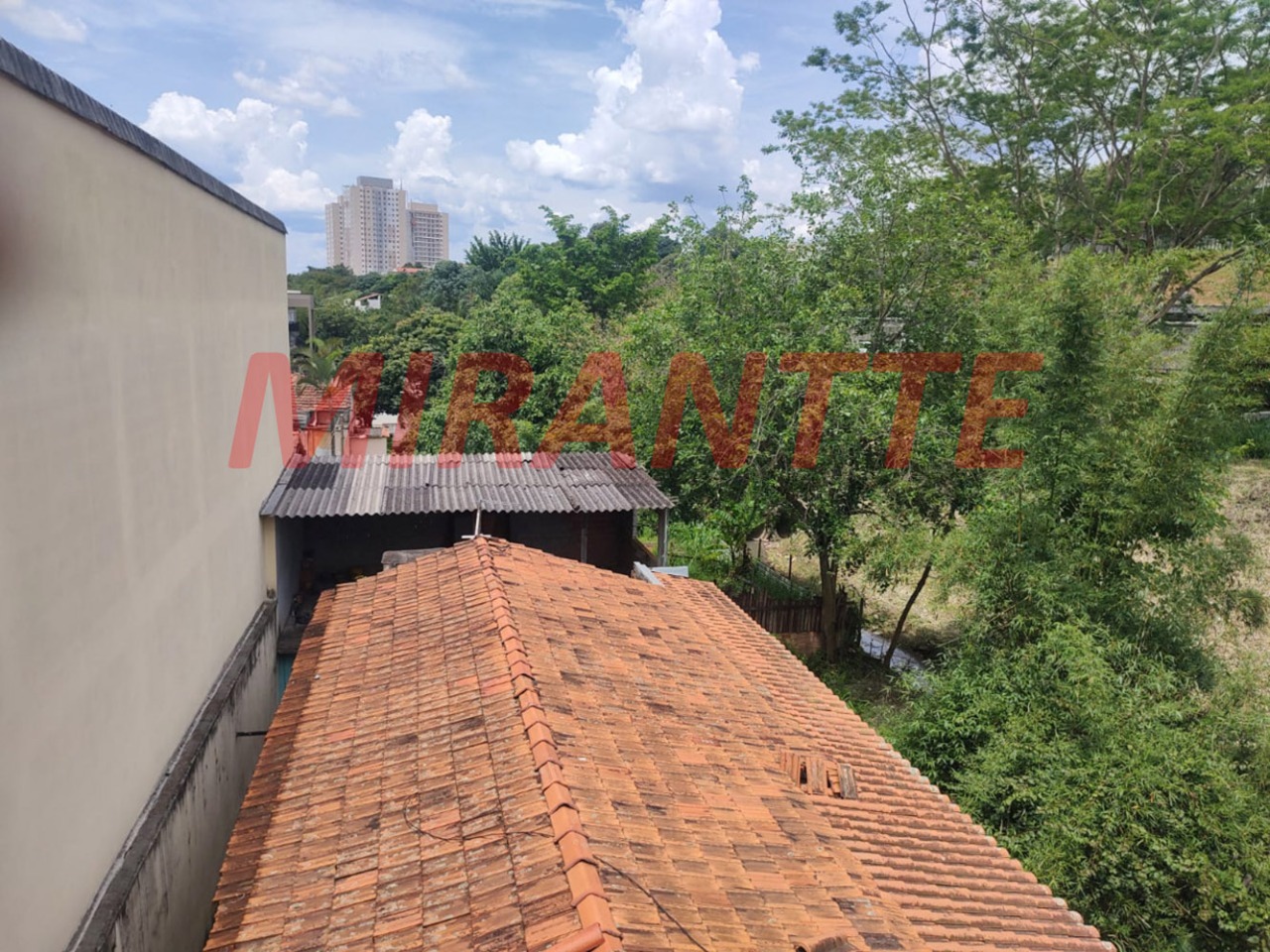 Casa terrea de 360m² com 2 quartos em Vila Mazzei