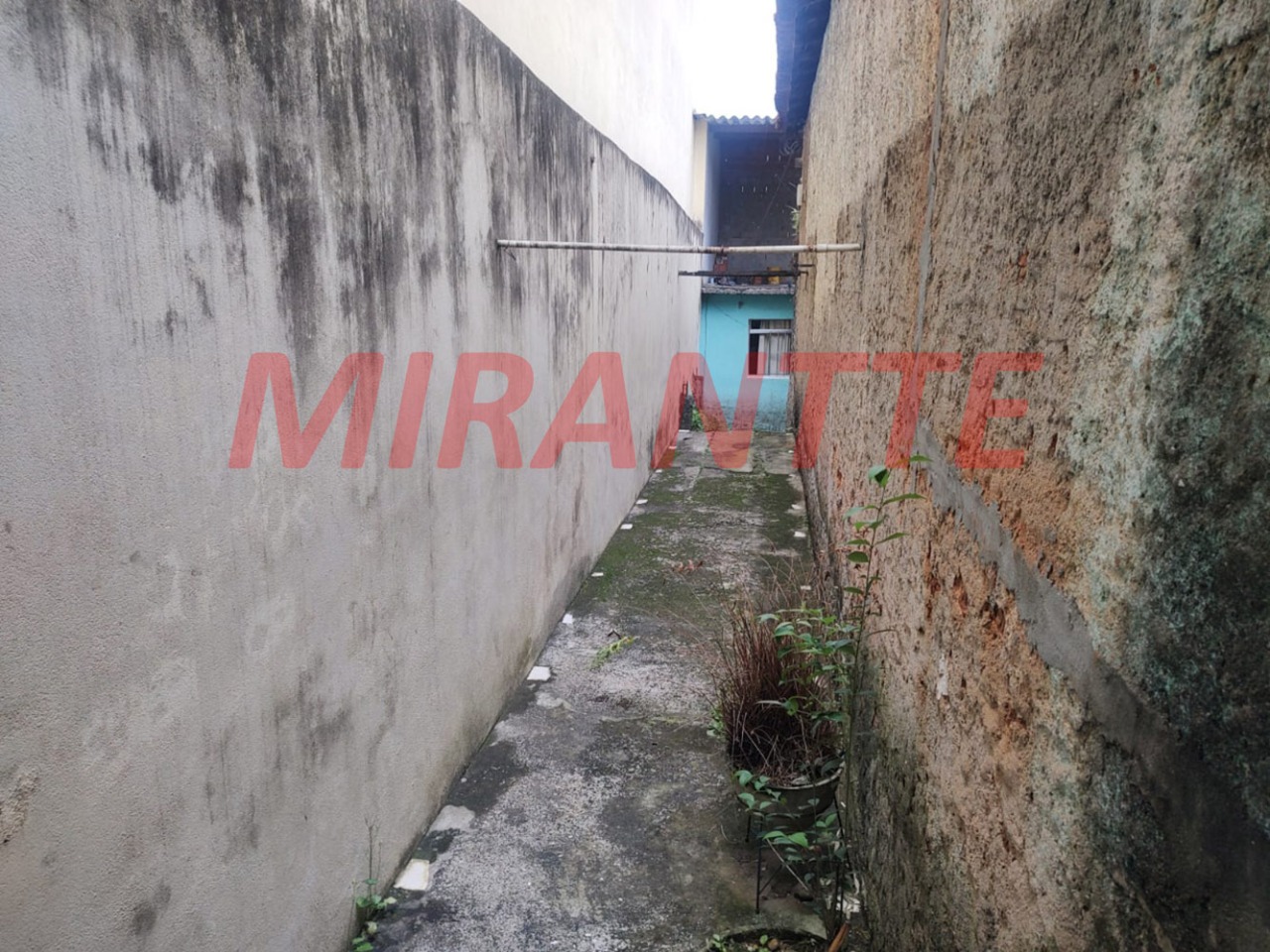 Casa terrea de 360m² com 2 quartos em Vila Mazzei