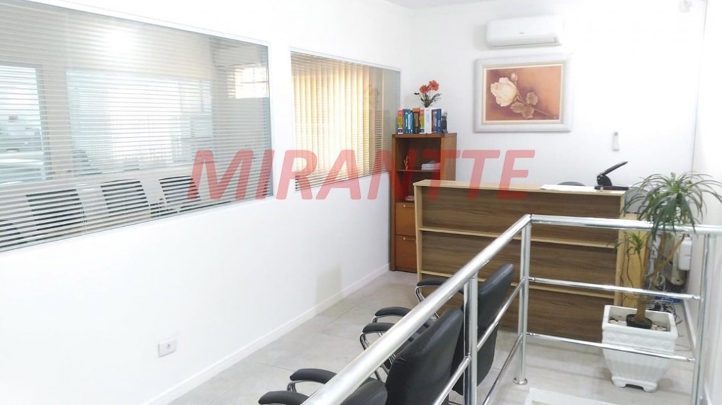 Comercial de 134m² em Santana