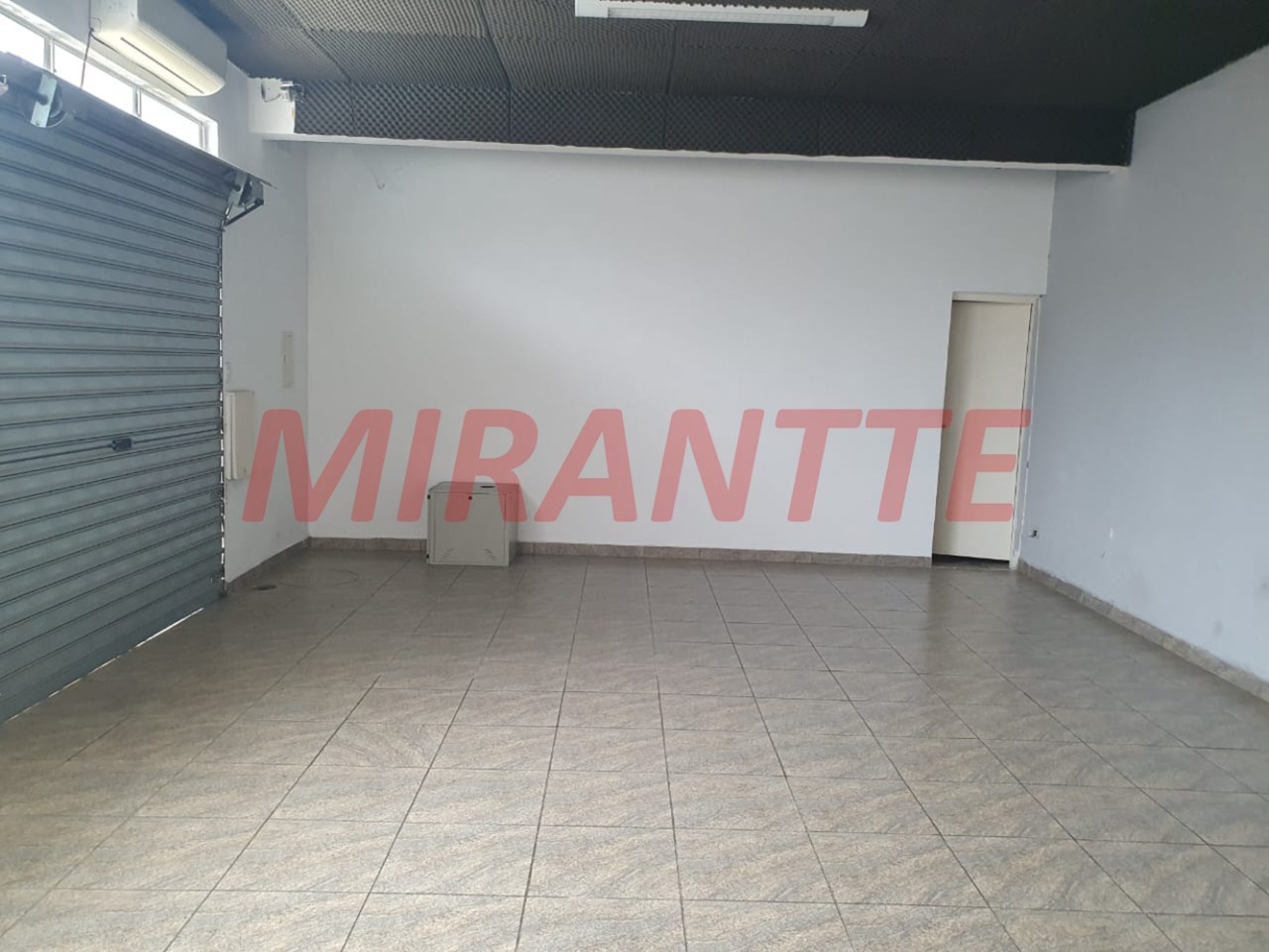 Comercial de 134m² em Santana