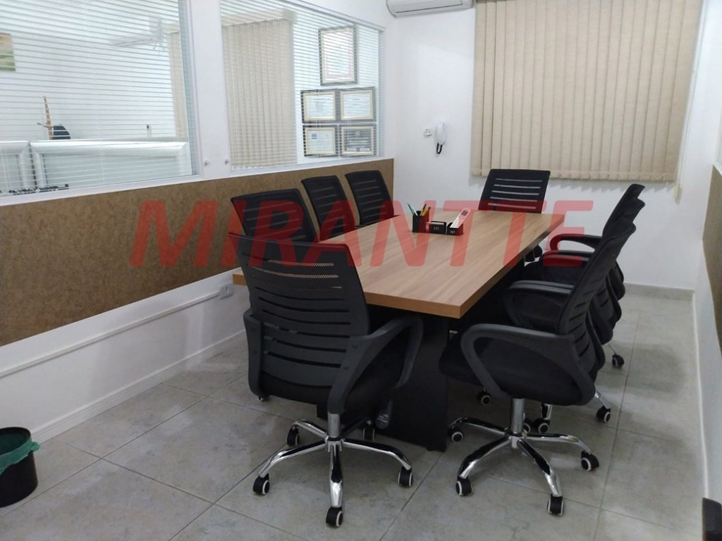 Comercial de 134m² em Santana