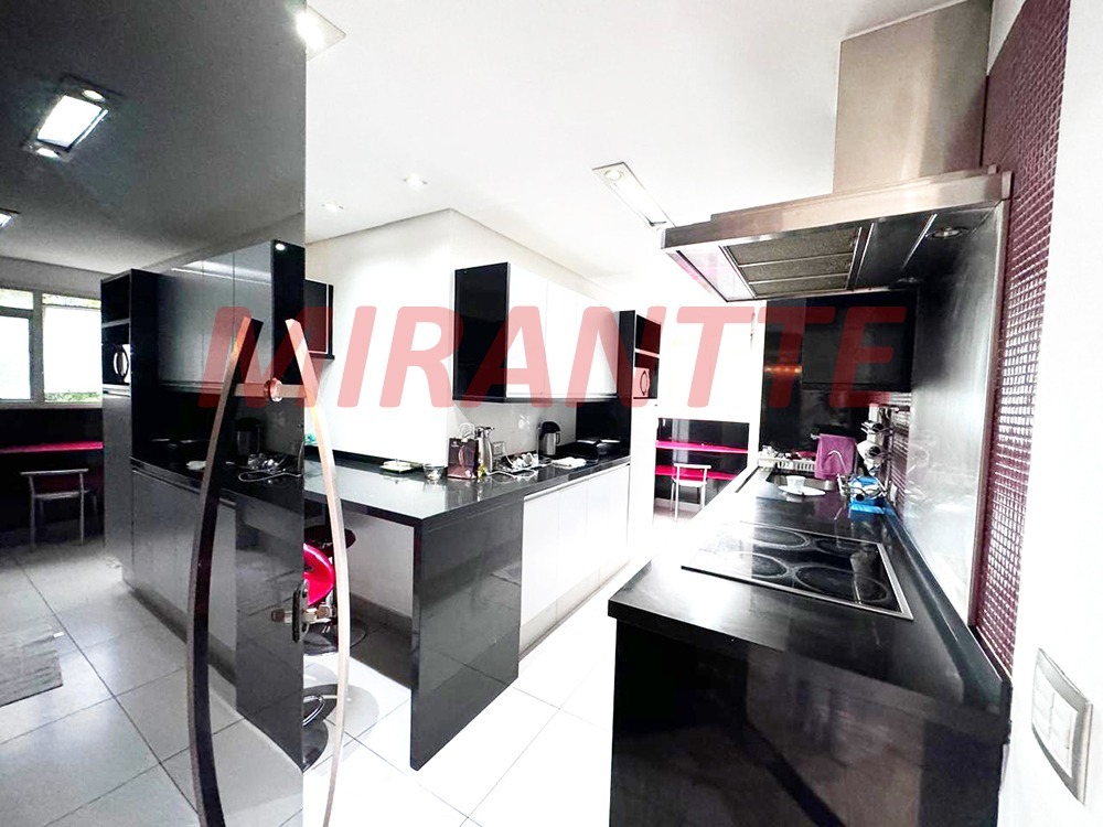 Apartamento de 117m² com 3 quartos em Santana