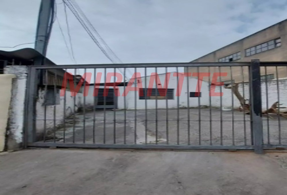 Casa terrea de 250m² com 6 quartos em Casa Verde Alta