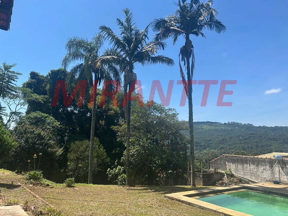 Casa terrea de 295.99m² com 3 quartos em Serra da Cantareira