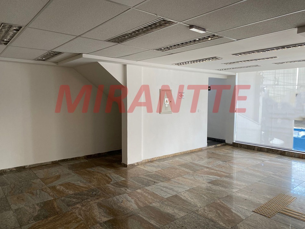 Comercial de 800m² em Santana