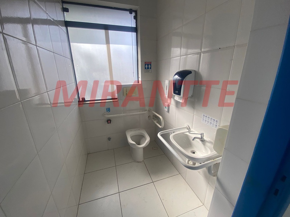 Comercial de 800m² em Santana