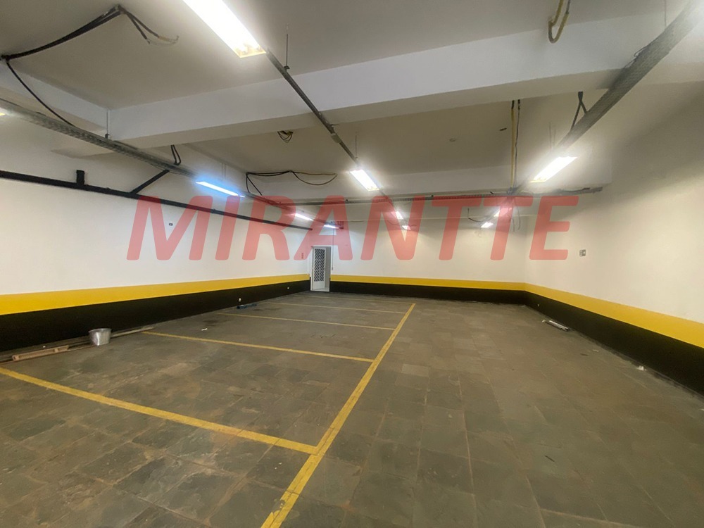 Comercial de 800m² em Santana