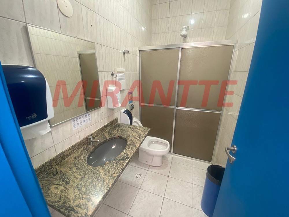 Comercial de 800m² em Santana