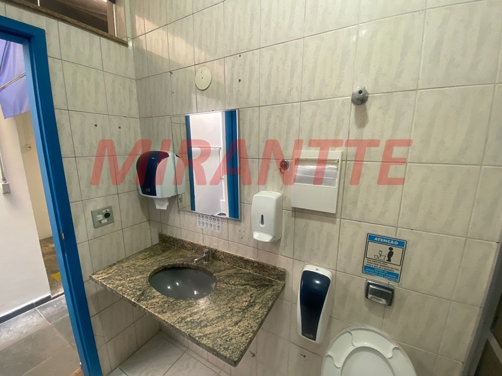 Comercial de 800m² em Santana