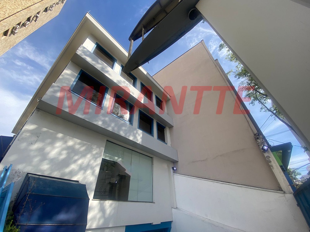Comercial de 800m² em Santana