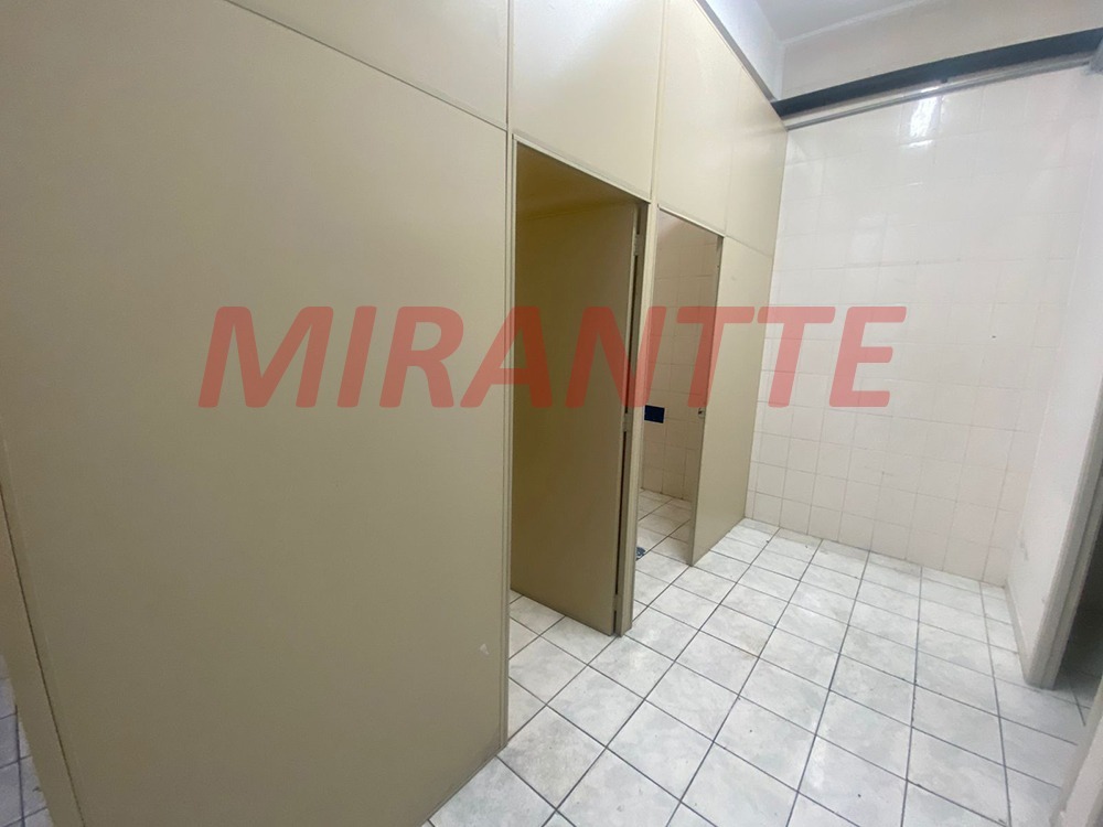 Comercial de 800m² em Santana