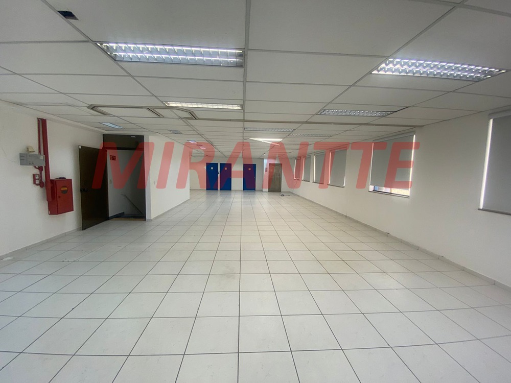 Comercial de 800m² em Santana