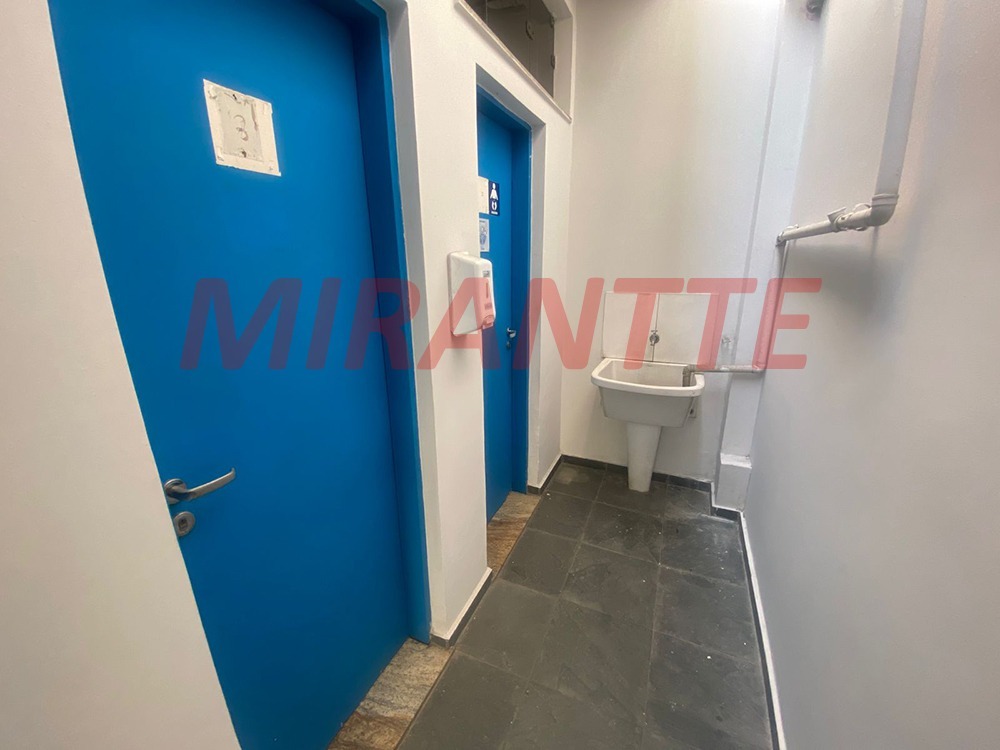 Comercial de 800m² em Santana