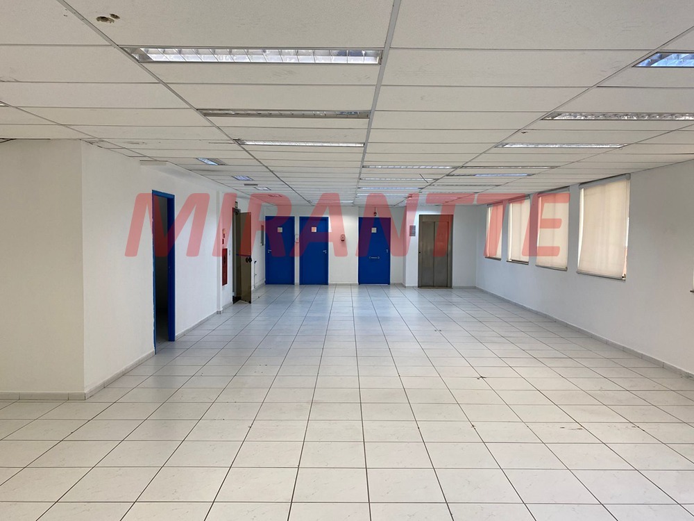 Comercial de 800m² em Santana