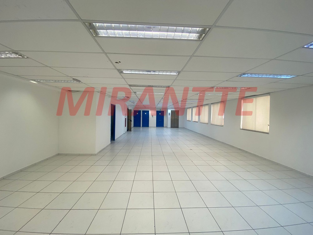 Comercial de 800m² em Santana