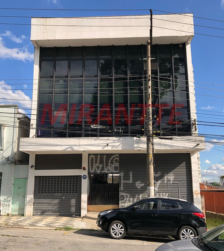 Comercial de 705m² em Casa Verde