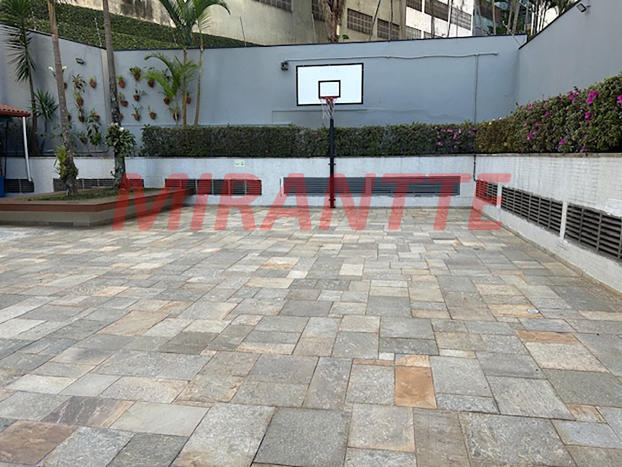 Apartamento de 237m² com 4 quartos em Santana