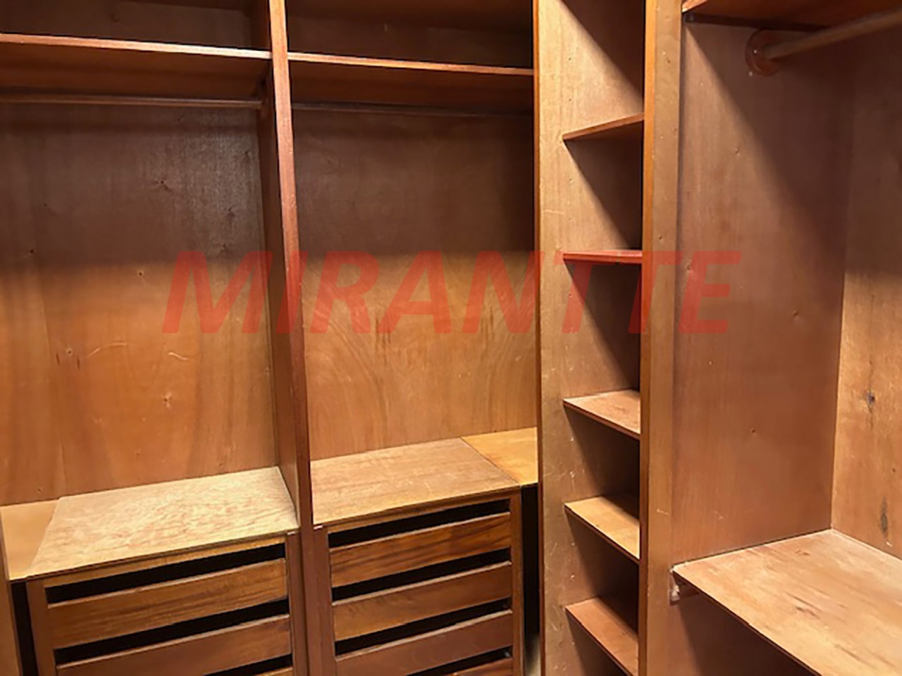 Apartamento de 237m² com 4 quartos em Santana