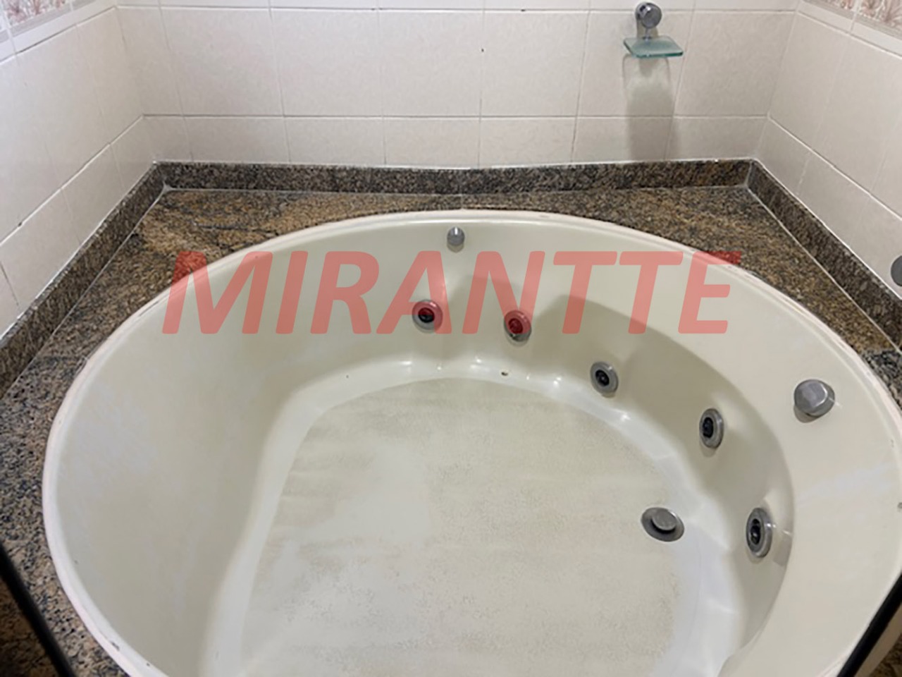 Apartamento de 237m² com 4 quartos em Santana
