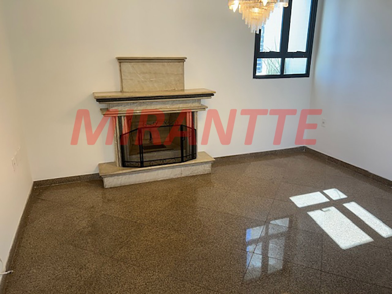 Apartamento de 237m² com 4 quartos em Santana