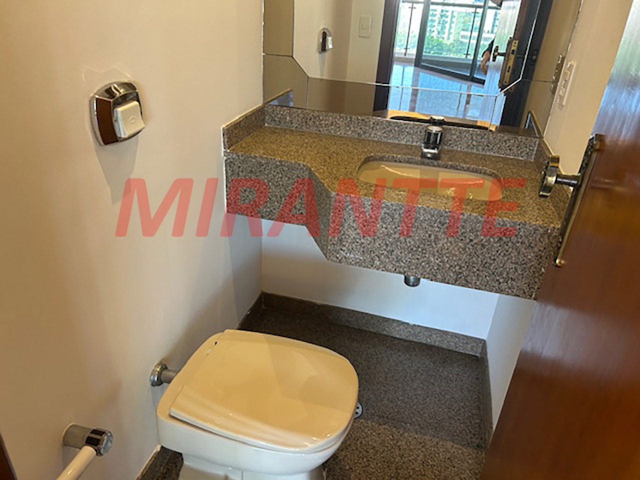Apartamento de 237m² com 4 quartos em Santana