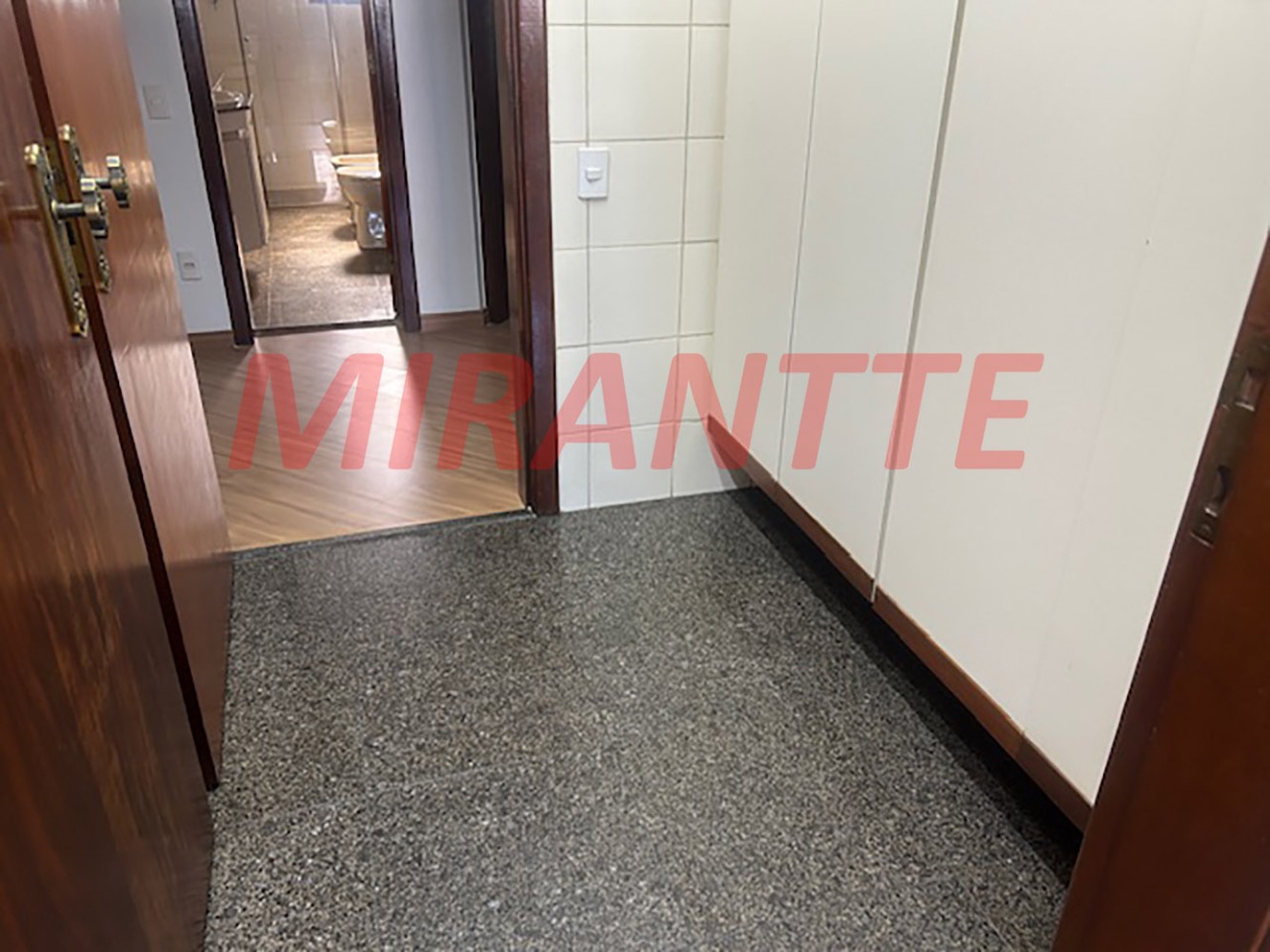 Apartamento de 237m² com 4 quartos em Santana