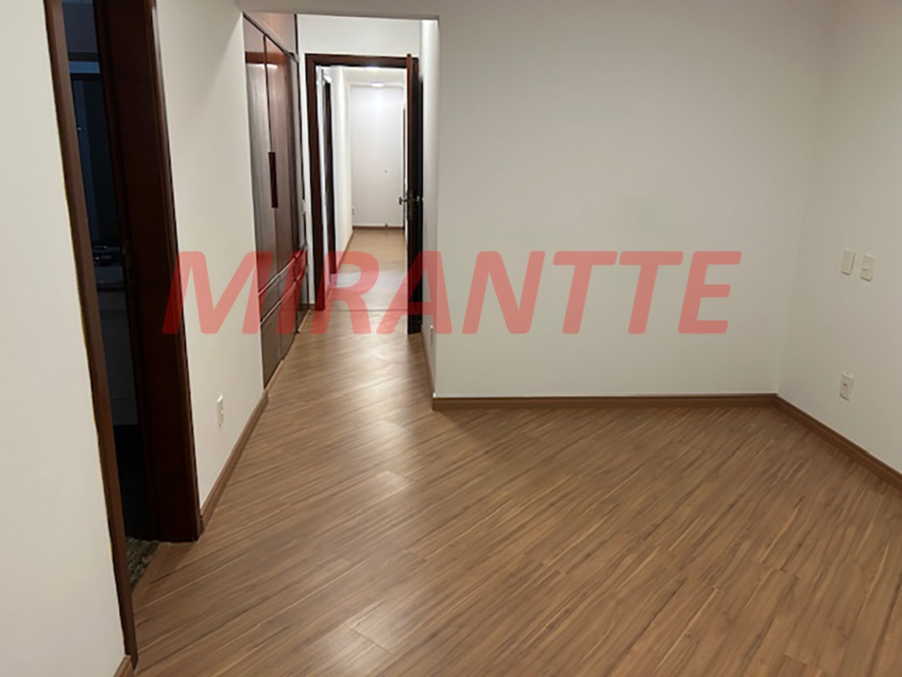 Apartamento de 237m² com 4 quartos em Santana
