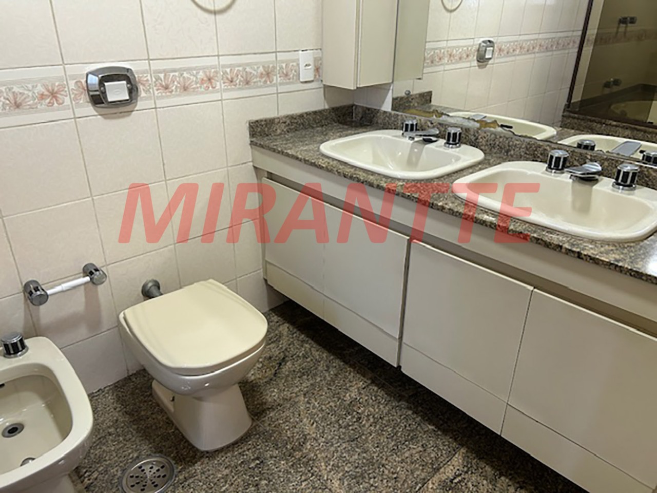 Apartamento de 237m² com 4 quartos em Santana