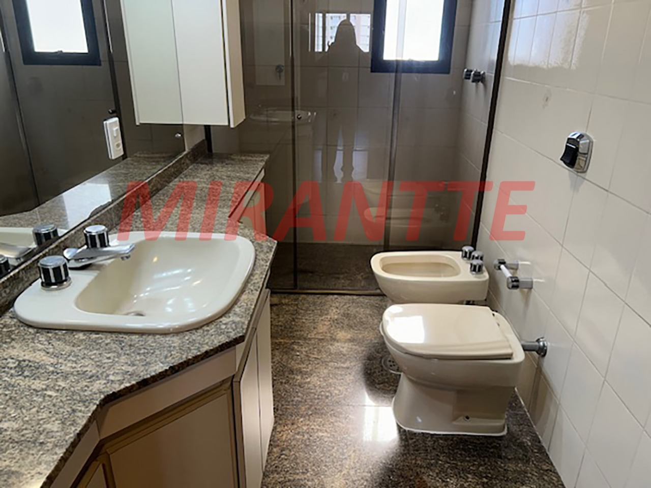 Apartamento de 237m² com 4 quartos em Santana