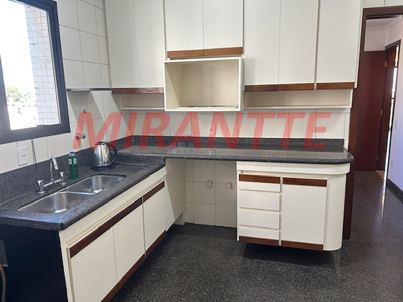 Apartamento de 237m² com 4 quartos em Santana