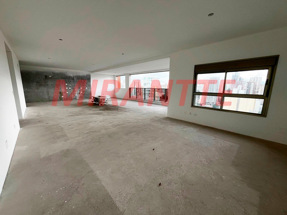 Apartamento de 222m² com 3 quartos em Perdizes