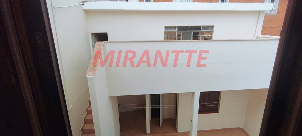 Sobrado de 221m² com 3 quartos em Santana