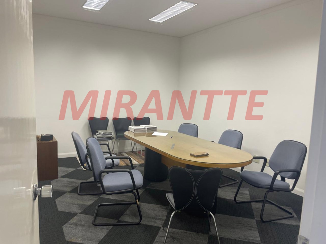 Comercial de 710m² em Santana