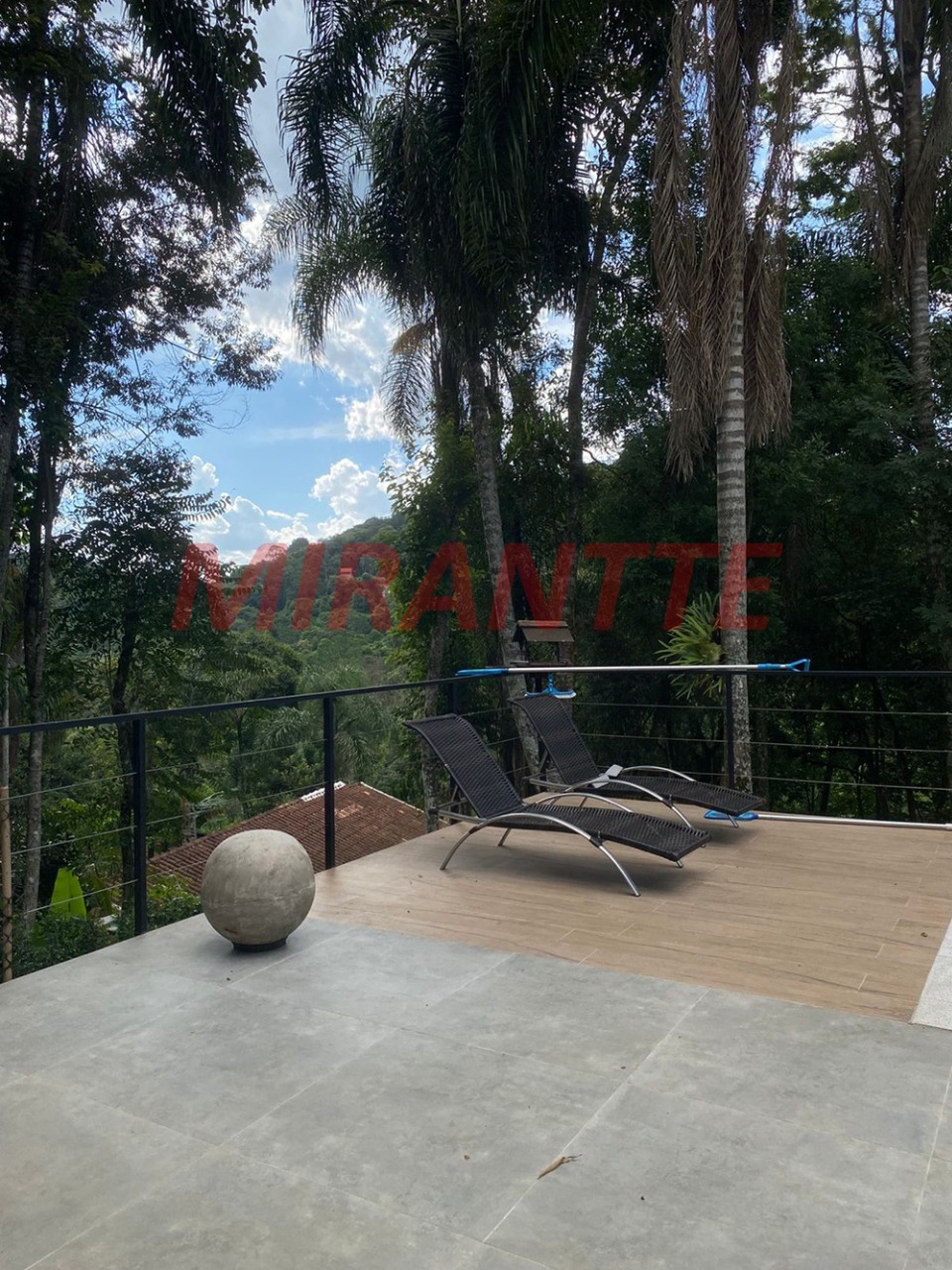 Casa terrea de 202.3m² com 3 quartos em Caraguata