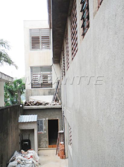Comercial de 722m² em Vila Amalia