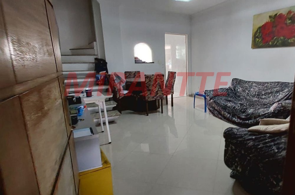 Sobrado de 120m² com 2 quartos em Jardim Tremebé