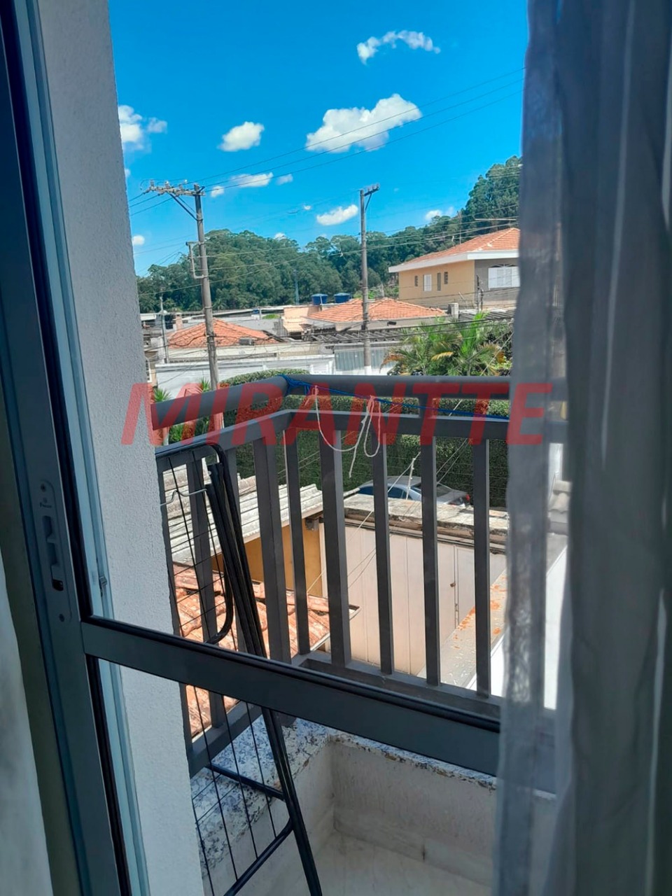 Cond. fechado de 60m² com 2 quartos em Jardim Yara