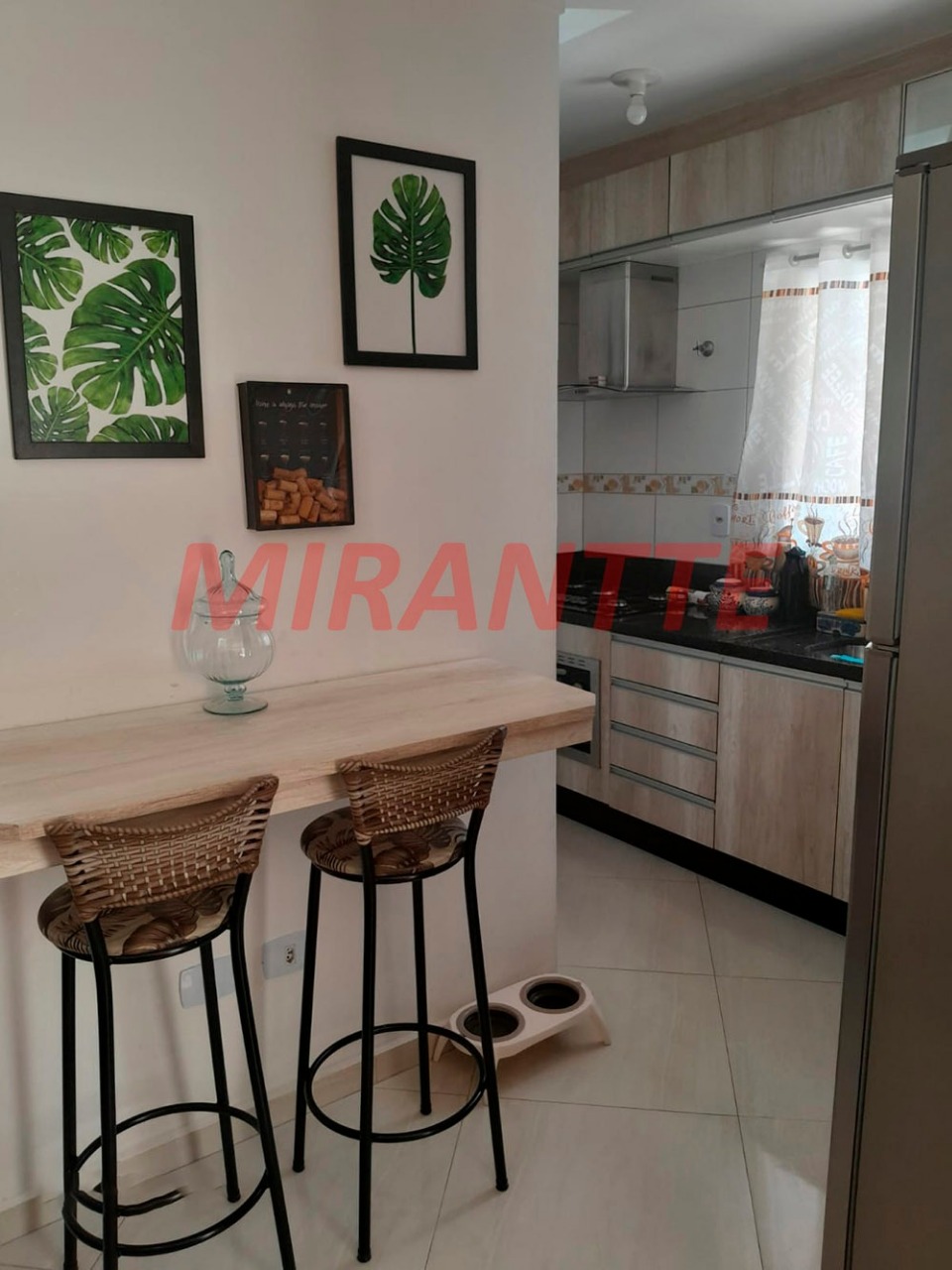 Cond. fechado de 60m² com 2 quartos em Jardim Yara