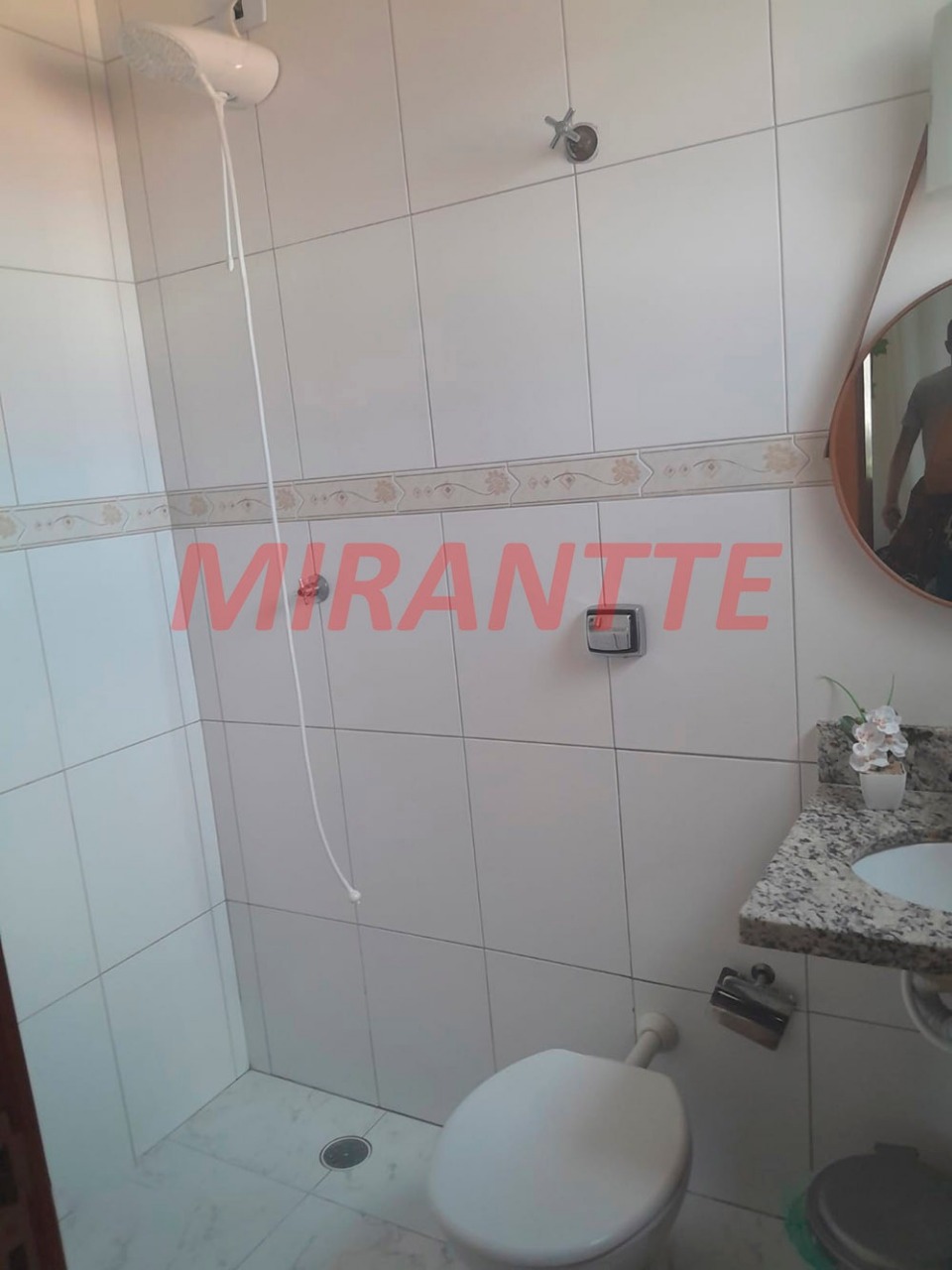 Cond. fechado de 60m² com 2 quartos em Jardim Yara