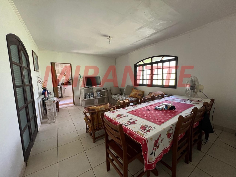 ChÁcara de 400m² com 2 quartos em Chácaras Maristela