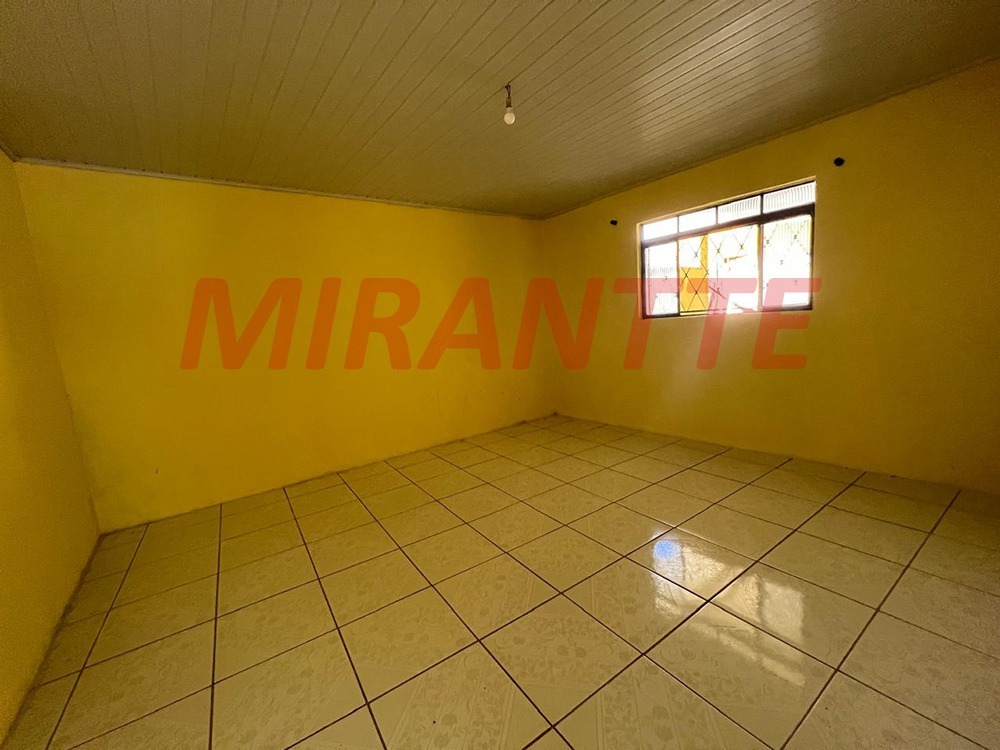 ChÁcara de 400m² com 2 quartos em Chácaras Maristela