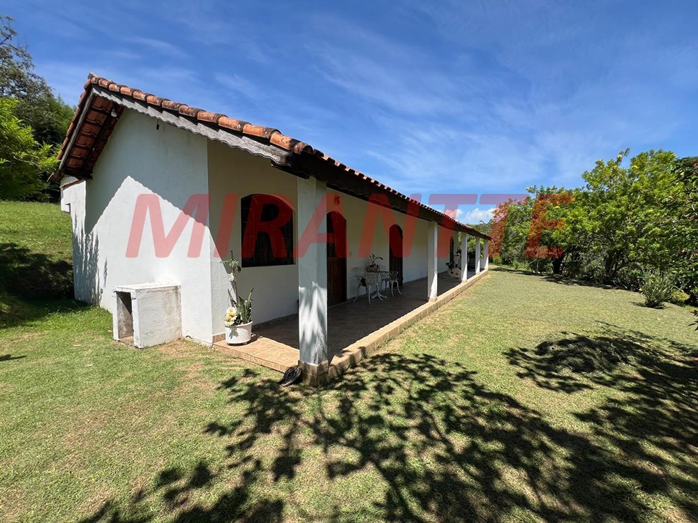 ChÁcara de 400m² com 2 quartos em Chácaras Maristela