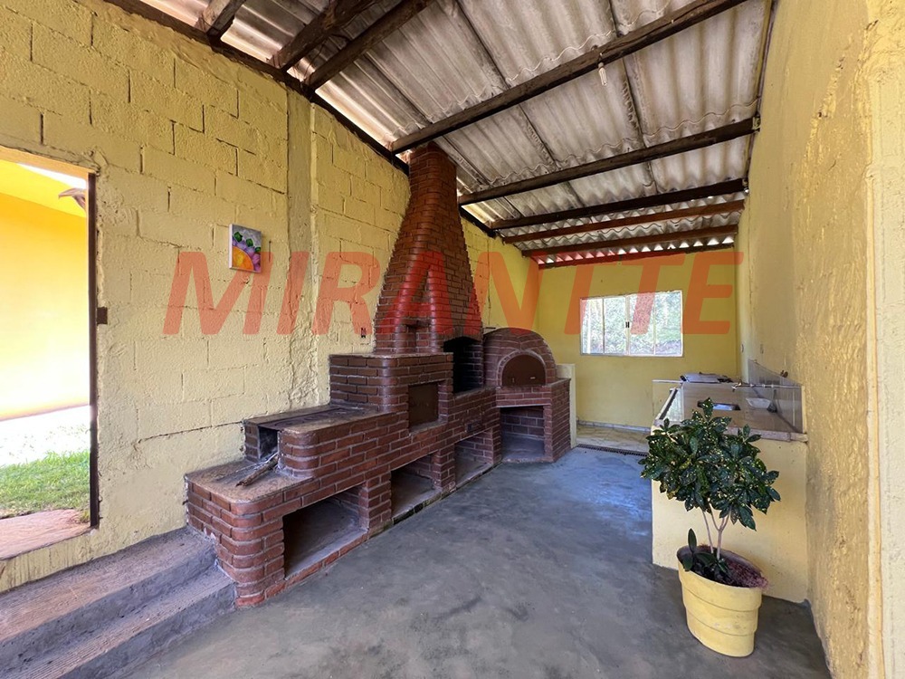 ChÁcara de 400m² com 2 quartos em Chácaras Maristela