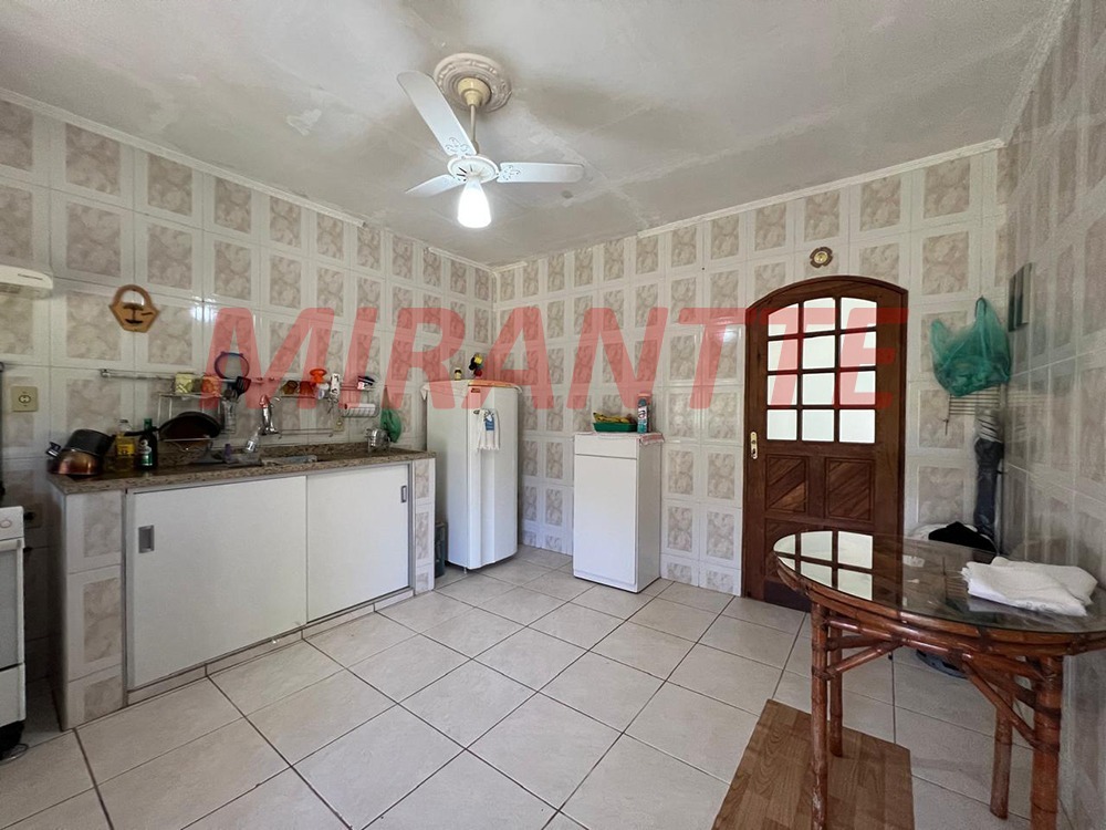 ChÁcara de 400m² com 2 quartos em Chácaras Maristela