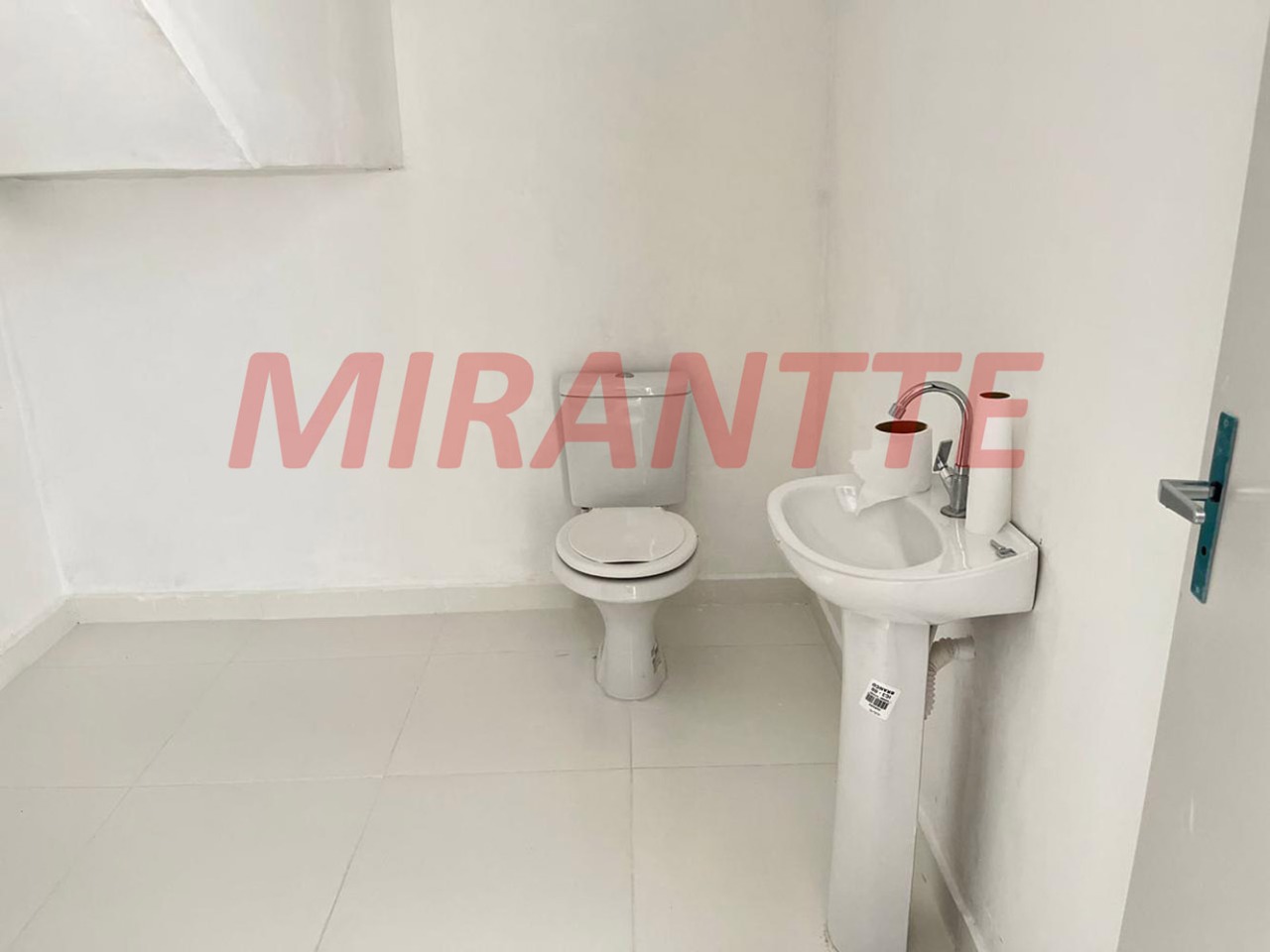 Comercial de 1071m² em Santana